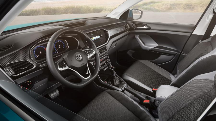 Интерьер Volkswagen T-Cross R-Line 2019 года  (WW) (фото 8 из 54)